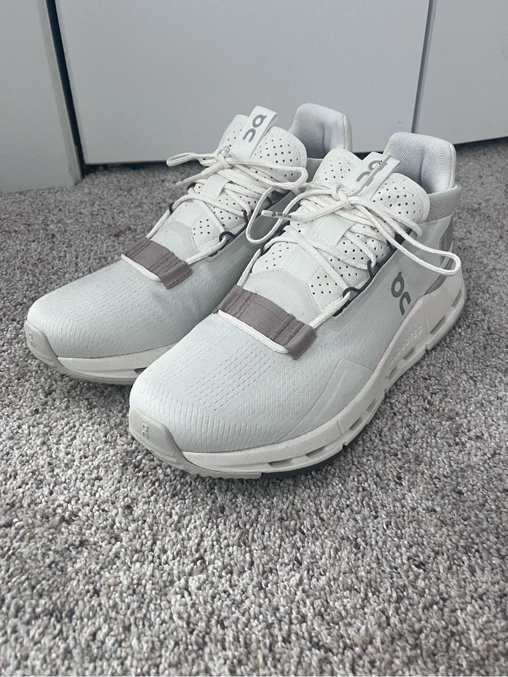 On Shoes Cloudnova 2